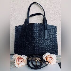 Coach Charlie Carryall